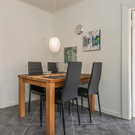 6 Person In Hébergement de vacances