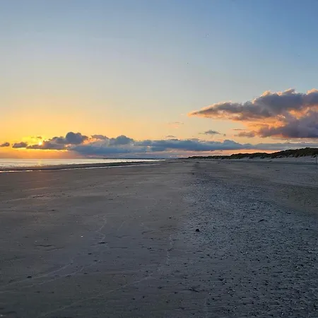 6 Person In * Bredebro