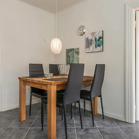 6 Person In Hébergement de vacances *